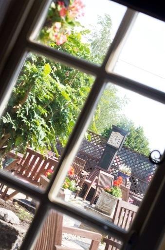 The Tollgate Inn Bradford-On-Avon Exterior foto