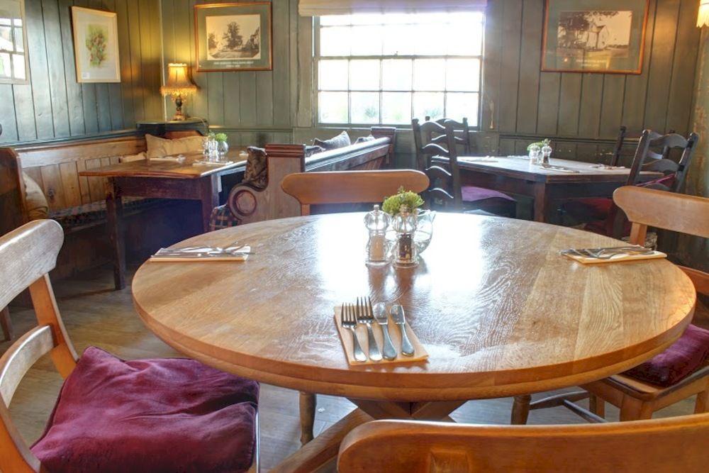 The Tollgate Inn Bradford-On-Avon Exterior foto