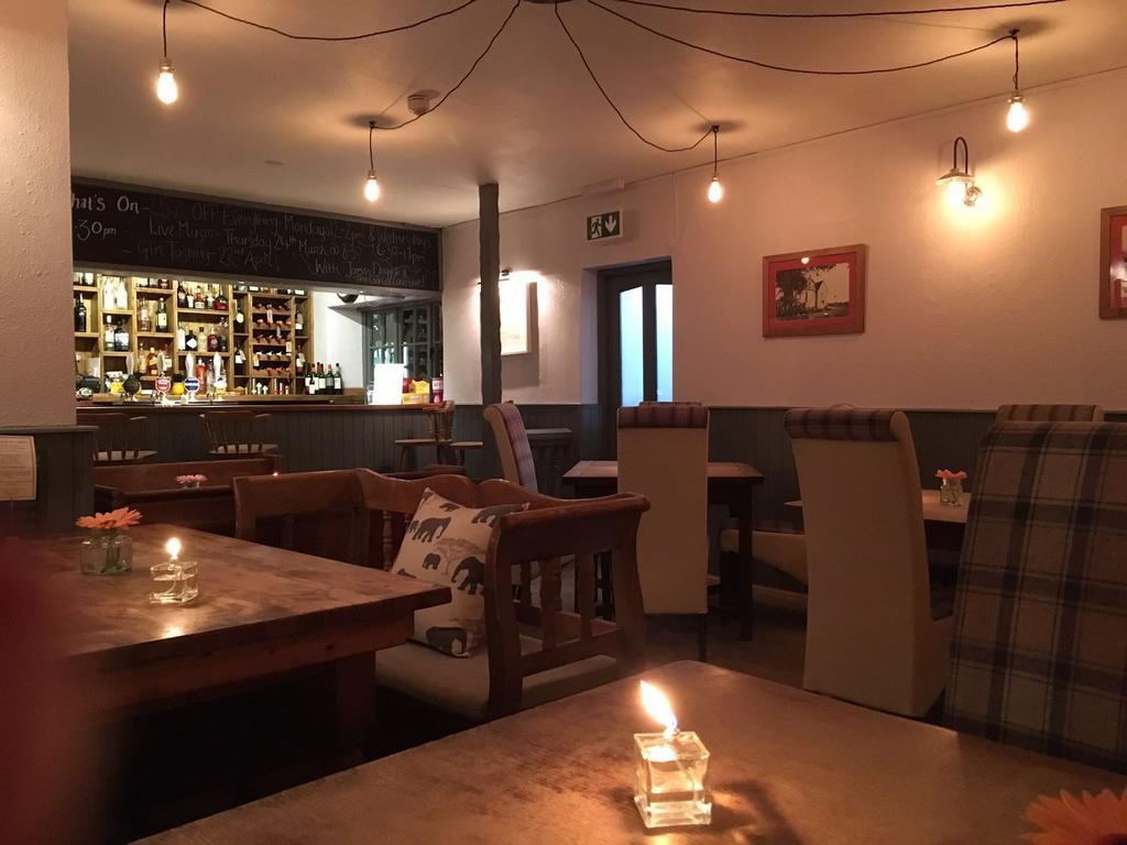 The Tollgate Inn Bradford-On-Avon Exterior foto